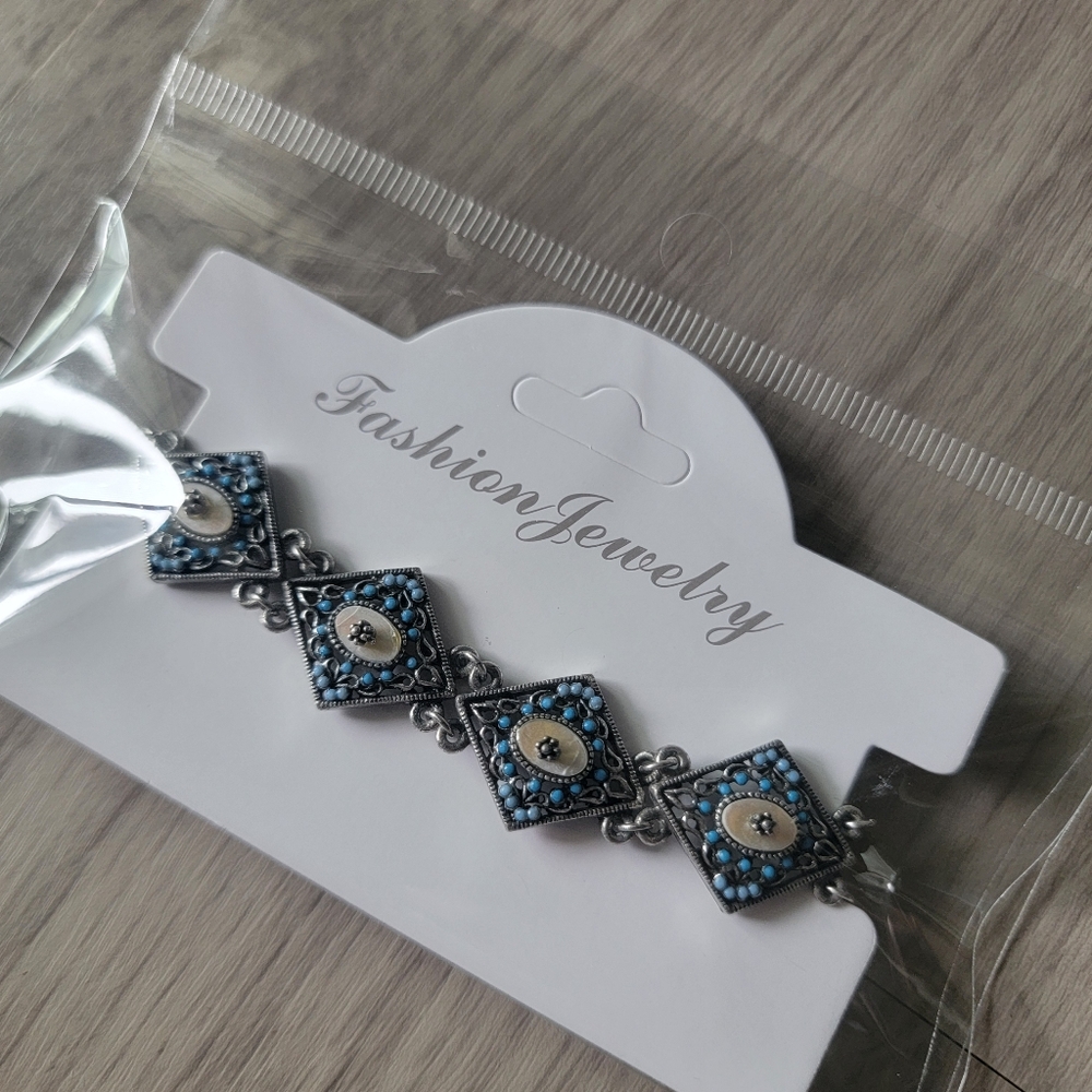 Fashion Jewelry Silver and Blue Bracelet
